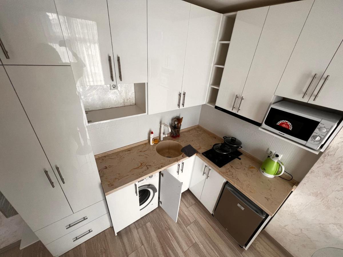 27 Floor Apartments Batumi Exterior photo