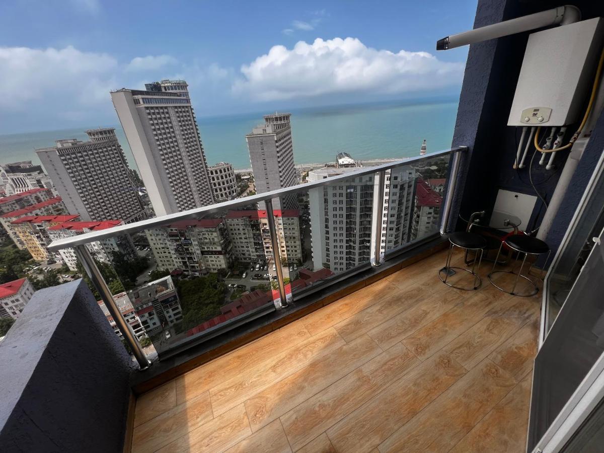 27 Floor Apartments Batumi Exterior photo